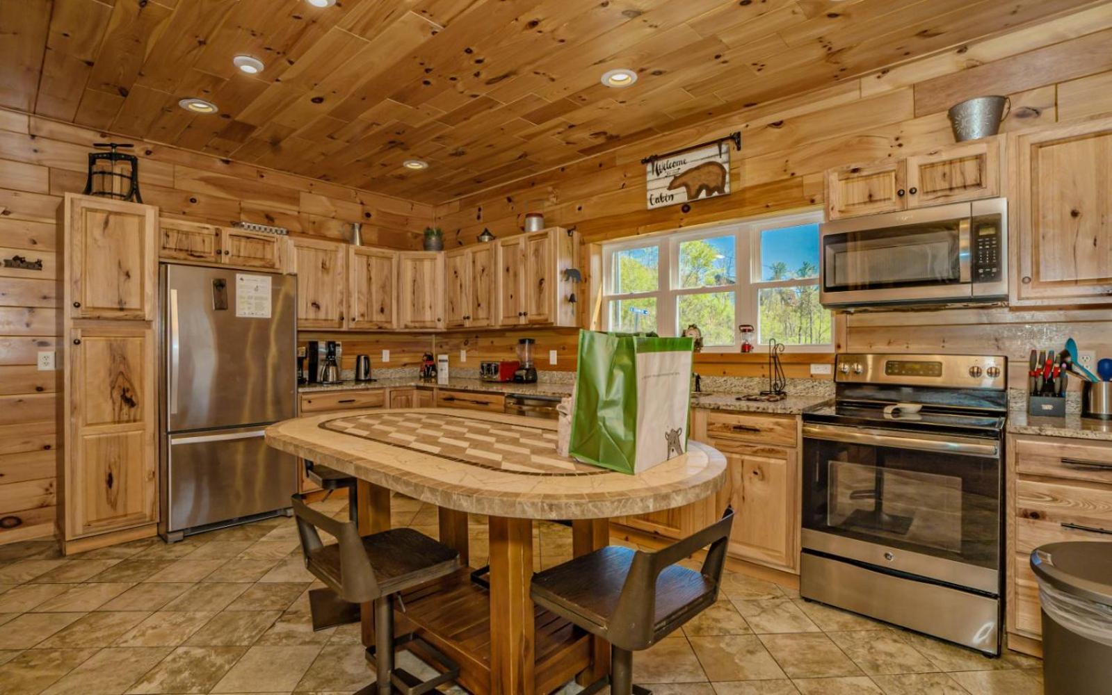 גטלינבורג Beartastic Mountain View Lodge מראה חיצוני תמונה